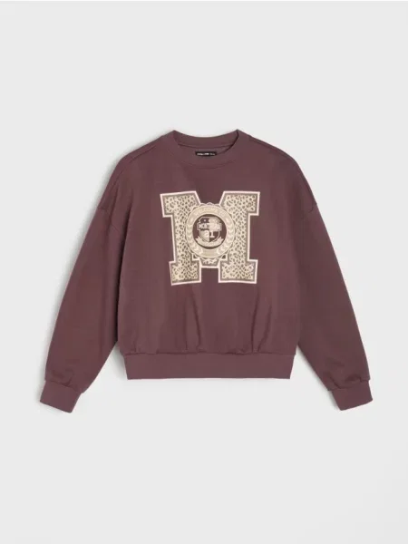 Sinsay mikina crewneck s potiskem tmavě hnědá
