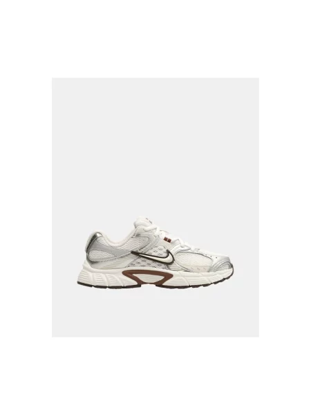 Tenisky Nike hnedá