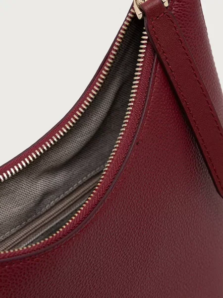 Кожаная сумка через плечо Furla