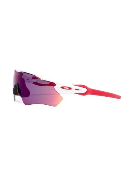 Saulės akiniai Oakley raudona