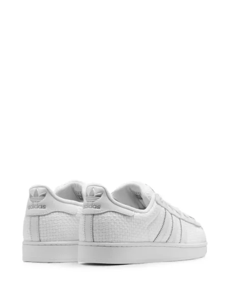 Lung pantaloni scurți Adidas din piele cu buline maro