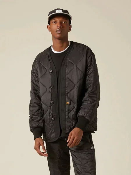 Alpha Industries Демісезонна куртка чорний