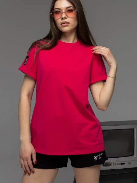 Женская трикотажная футболка рожева