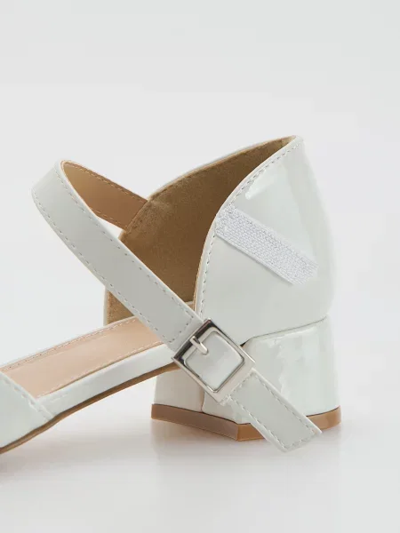 Лоферы Reserved белые