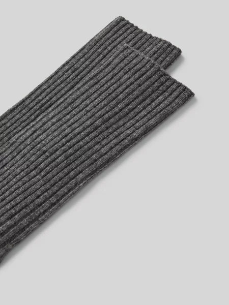 Skarpety z domieszką kaszmiru model ‘COSY’ Falke