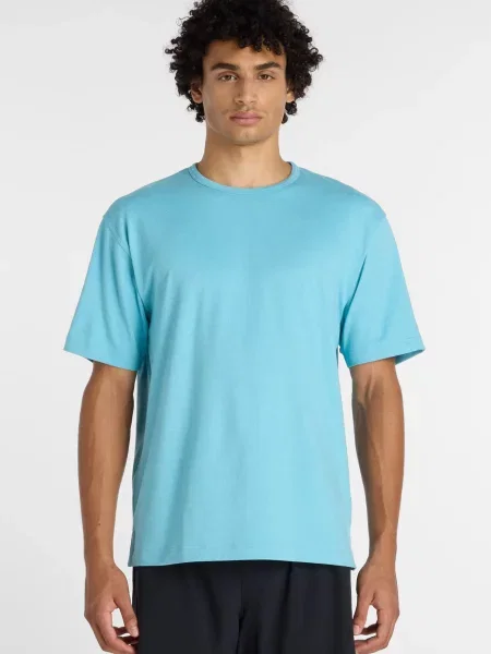 Спортивная футболка New Balance синяя