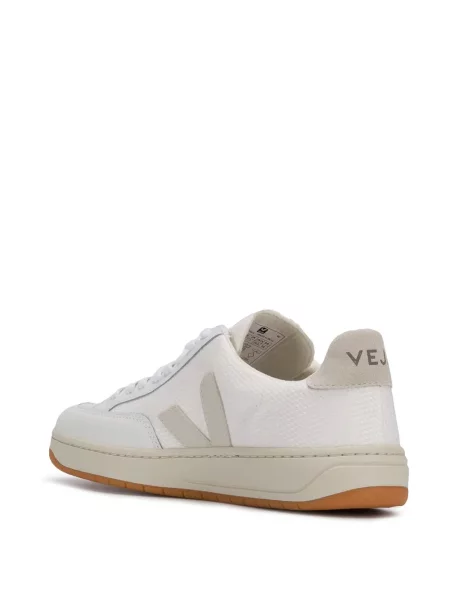 Sneakerși Veja plasă alb