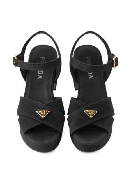Sandale Prada din piele de căprioară cu platformă negru