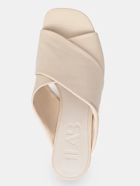 Кожаные шлепанцы Answear.lab