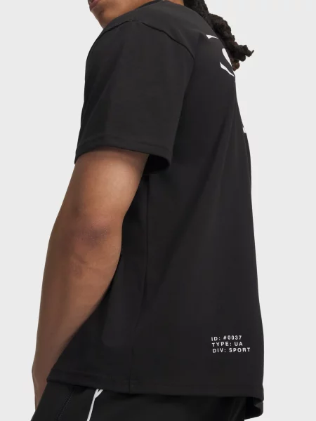 Футболка Under Armour с лого черная