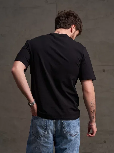 Футболка Issa Plus черная