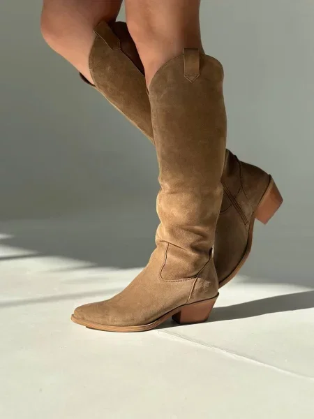 Замшевые сапоги 105.store бежевые