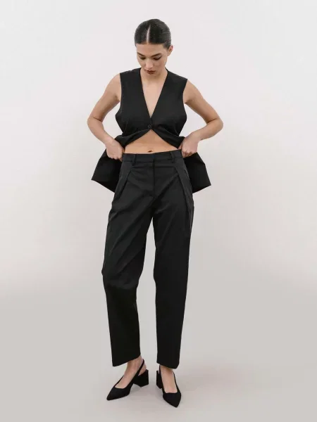 Pantaloni negru