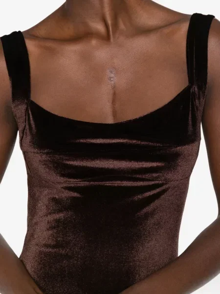 Βελούδινη κοστούμι φόρεμα Atu Body Couture καφέ
