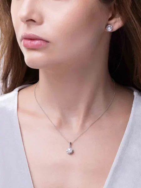 Colier Yoko London cu perle