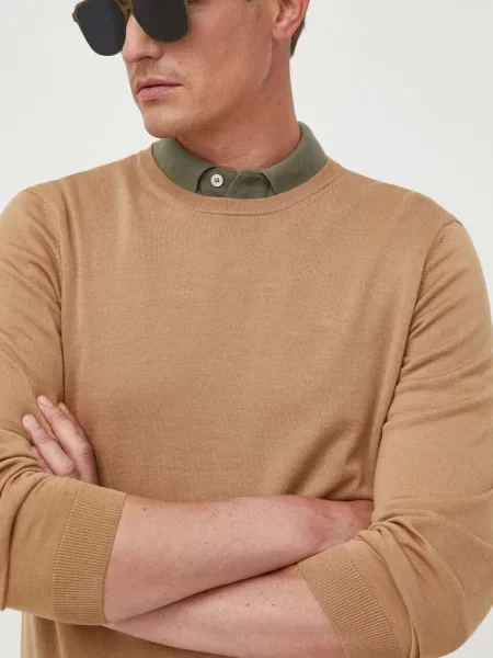 Вълнен пуловер BOSS мъжки от лека материя бежово