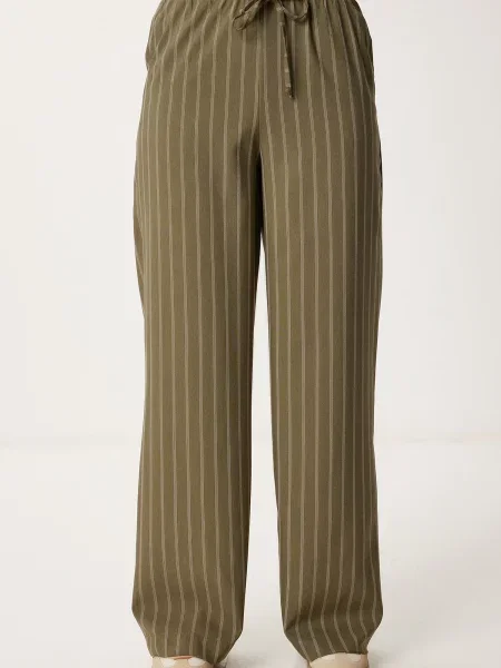 Happiness İstanbul Pantaloni oliv alb