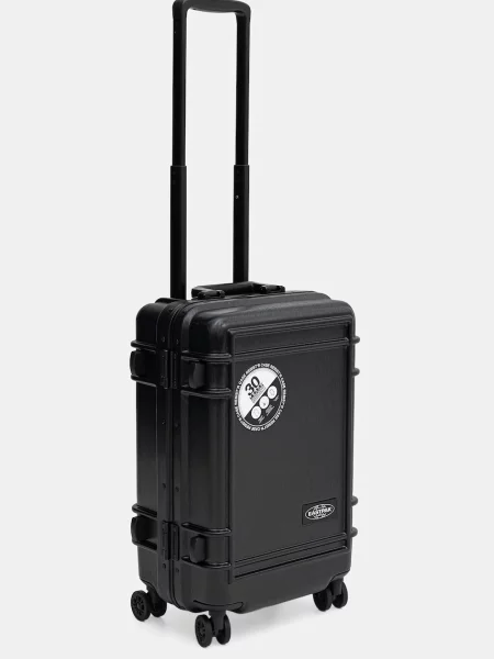 Чемодан Eastpak черный
