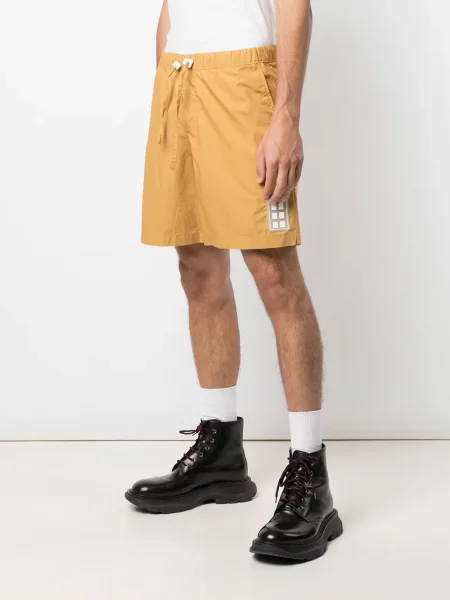 Pantaloni scurți Romeo Hunte galben