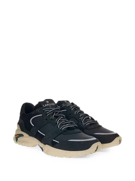 Sneakerși Lardini din piele de căprioară negru