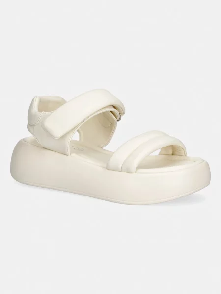 Босоножки Goe