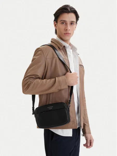 Emporio Armani Дамска чанта черен