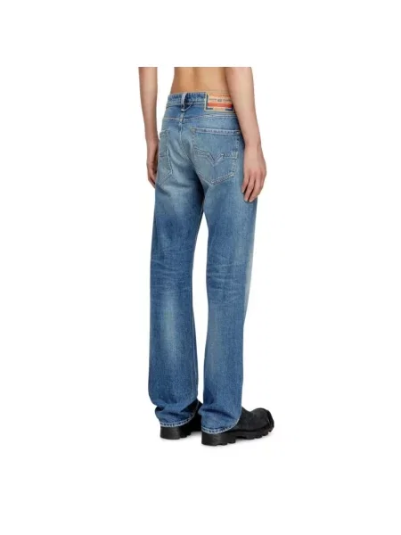 Jeansy Diesel Larkee niebieskie