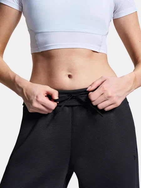 Sportske hlače Under Armour crna