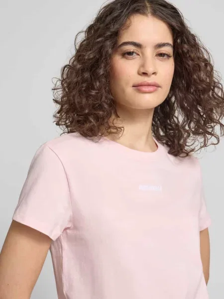 T-shirt z okrągłym dekoltem i wyhaftowanym logo Review