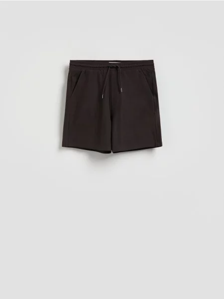 Reserved Pantaloni scurți regular din structurat maro-închis maro