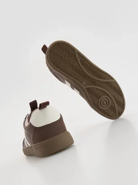 Классические кеды Reserved коричневые