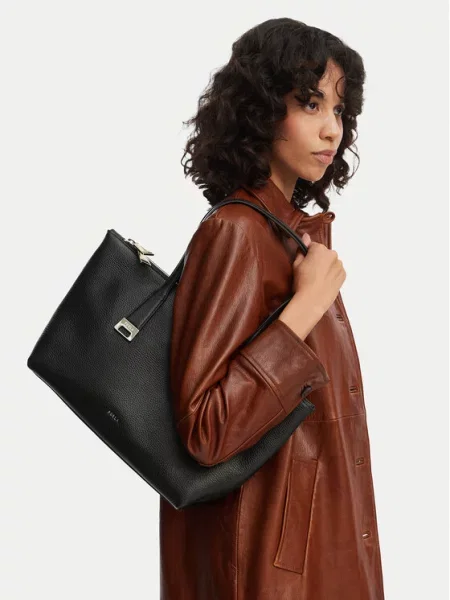 Furla Дамска чанта Olivia M CN черен