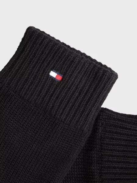 Шапка Tommy Hilfiger черная