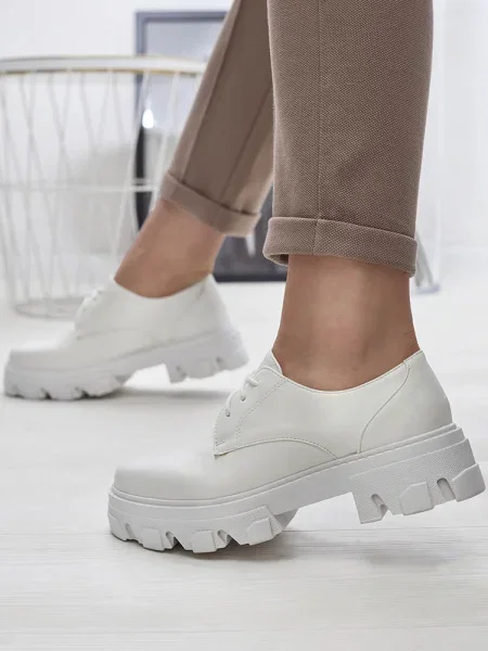 Botine Resti alb