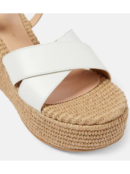 Sandale Gianvito Rossi din piele de căprioară cu pană roz