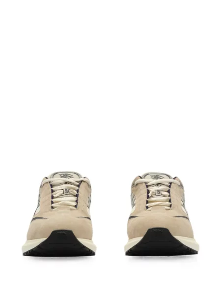 Sneakerși Burberry din piele de căprioară