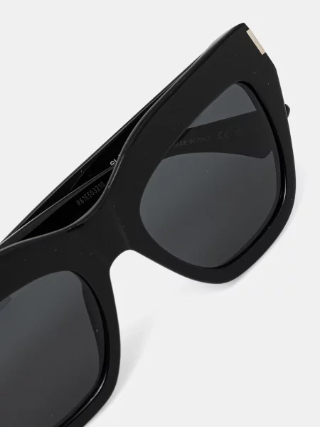 Солнцезащитные очки Saint Laurent черные