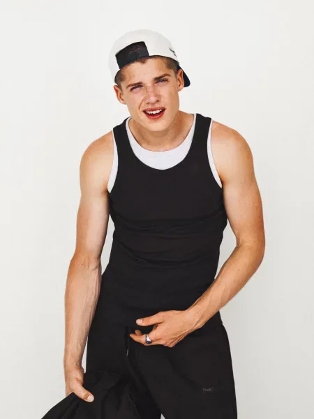 Bershka Tričko sivá melírovaná čierna