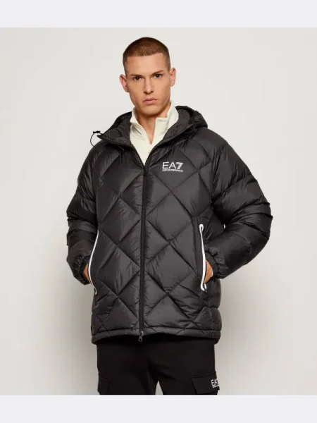 Emporio Armani Geacă din puf Modern Fit negru