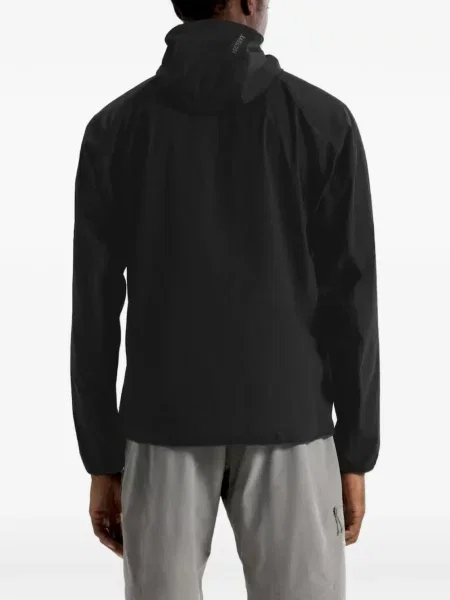 Jakna Arc'teryx s kapuljačom crna