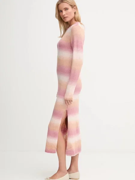 Pepe Jeans sukienka z domieszką wełny midi prosta różowy