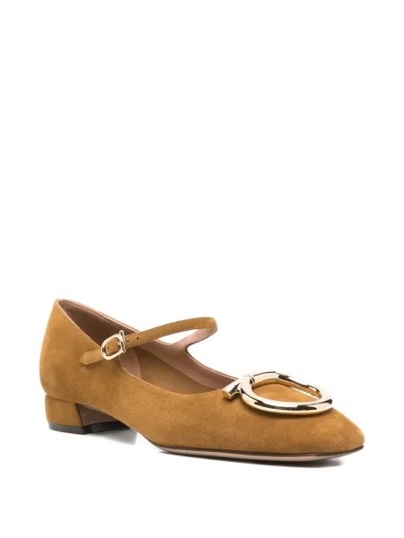 Pantofi cu toc Ferragamo din piele de căprioară cu cataramă maro