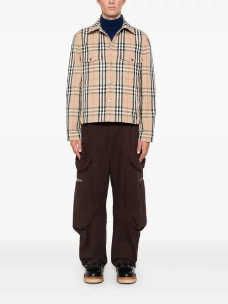 Geacă Burberry în carouri