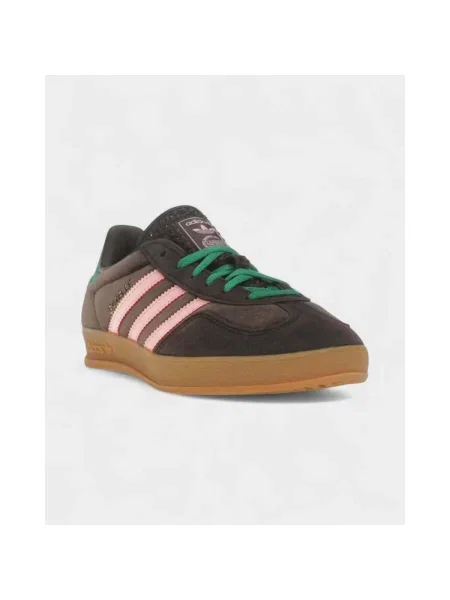 Pantofi Adidas de catifea roz
