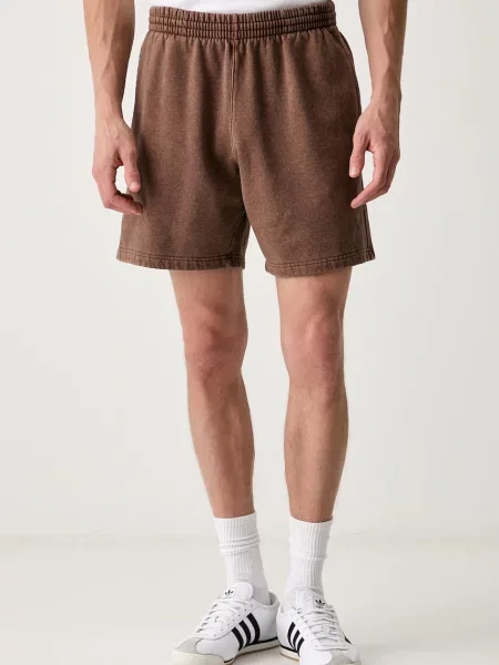 Adidas Originals pantaloni scurți de trening pentru bărbați cu Essentials maro