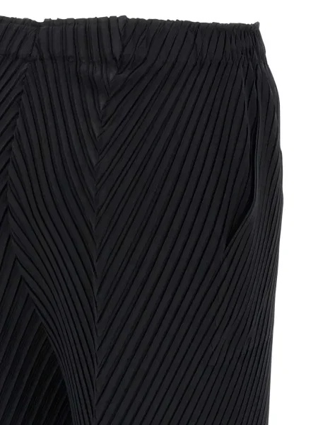Pantaloni Issey Miyake negru