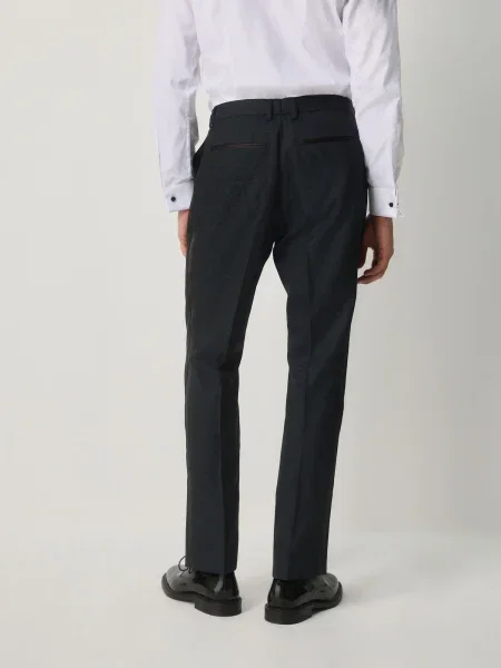 Next Hlače na rob mornarska črna