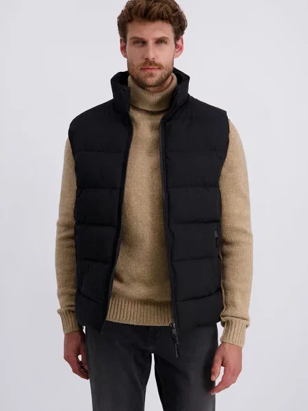 Жилет Pierre Cardin чорний