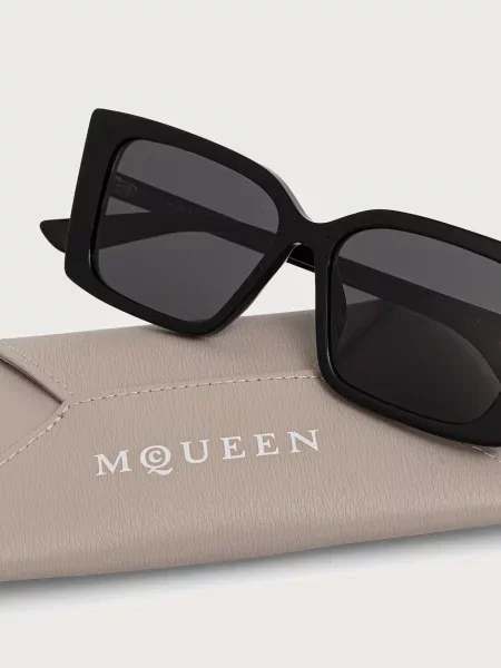 Солнцезащитные очки Alexander Mcqueen