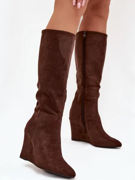 Zateplené kozačky Boto na klínovém podpatku hnědé